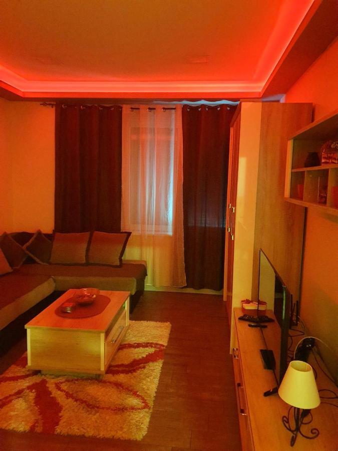 Ceca Apartman Ниш Екстер'єр фото